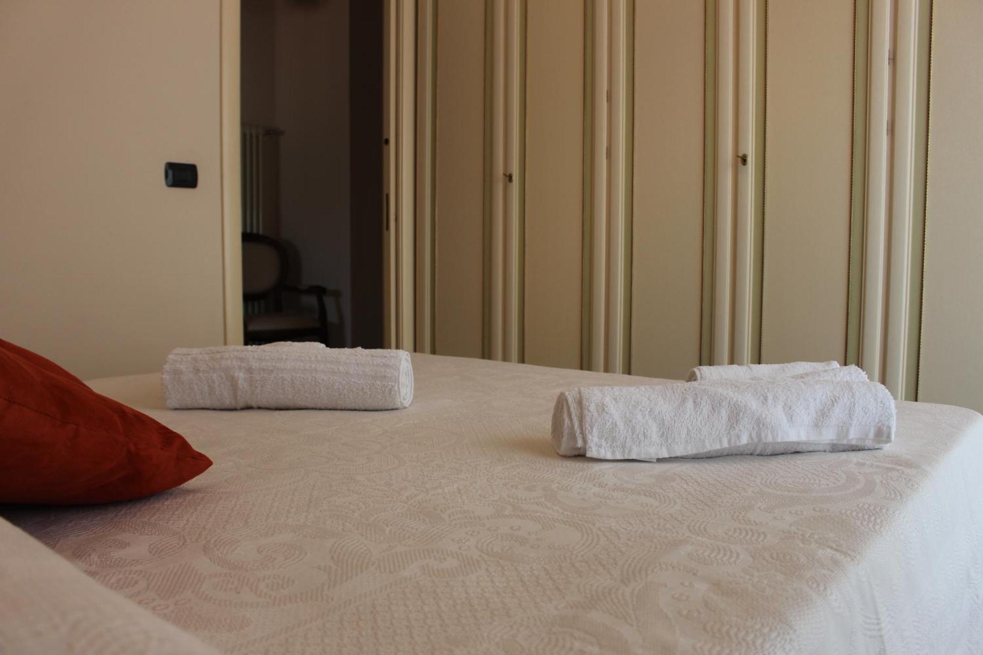 Central Apartment Castellammare di Stabia Exterior photo