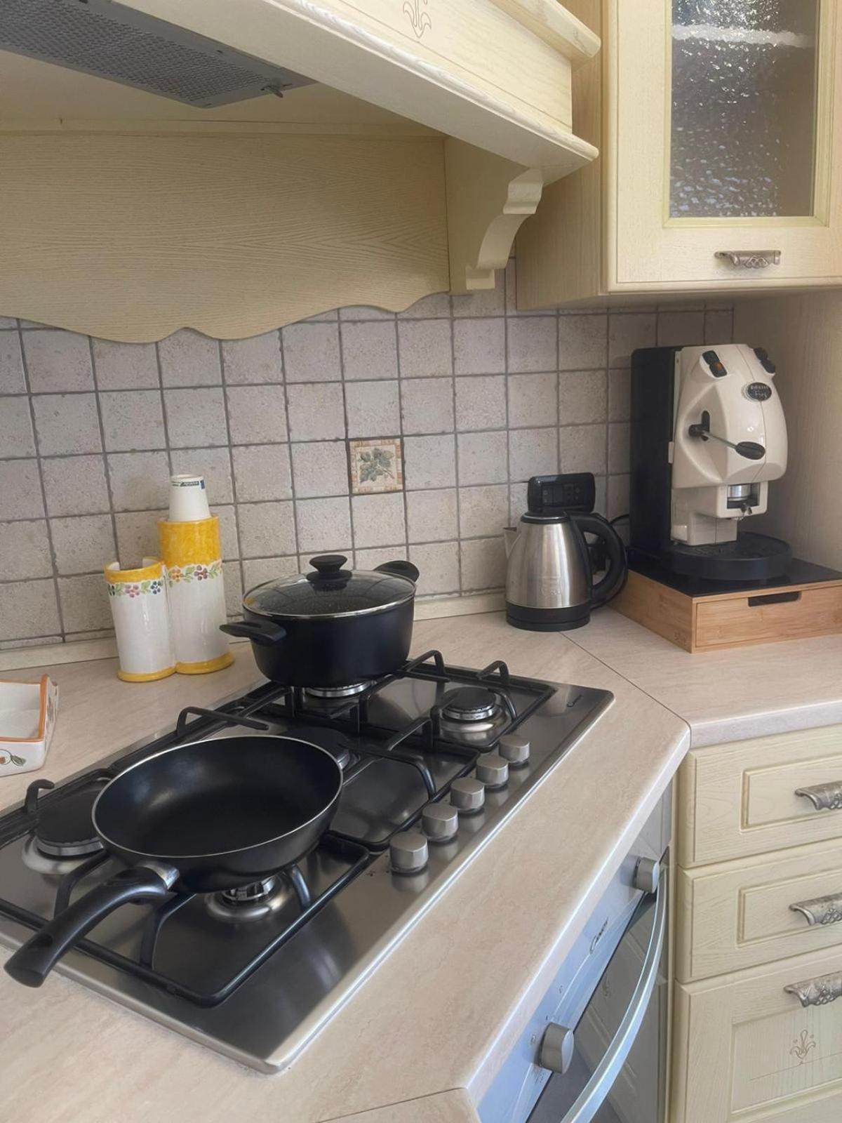 Central Apartment Castellammare di Stabia Exterior photo
